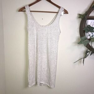 Talia grey tank top size medium